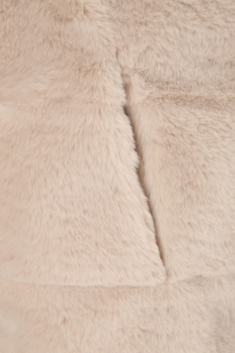 Monari - Weste aus Fake Fur