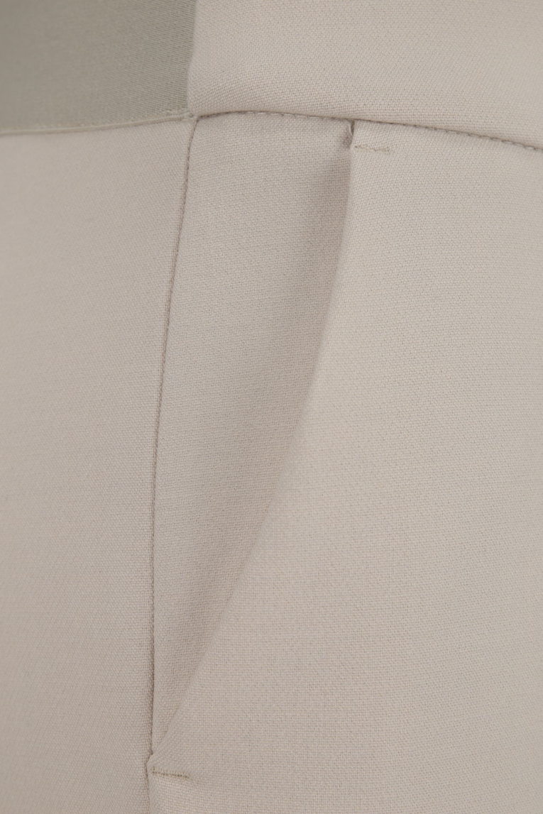 Peserico - Slim Fit Hose mit Bügelfalte